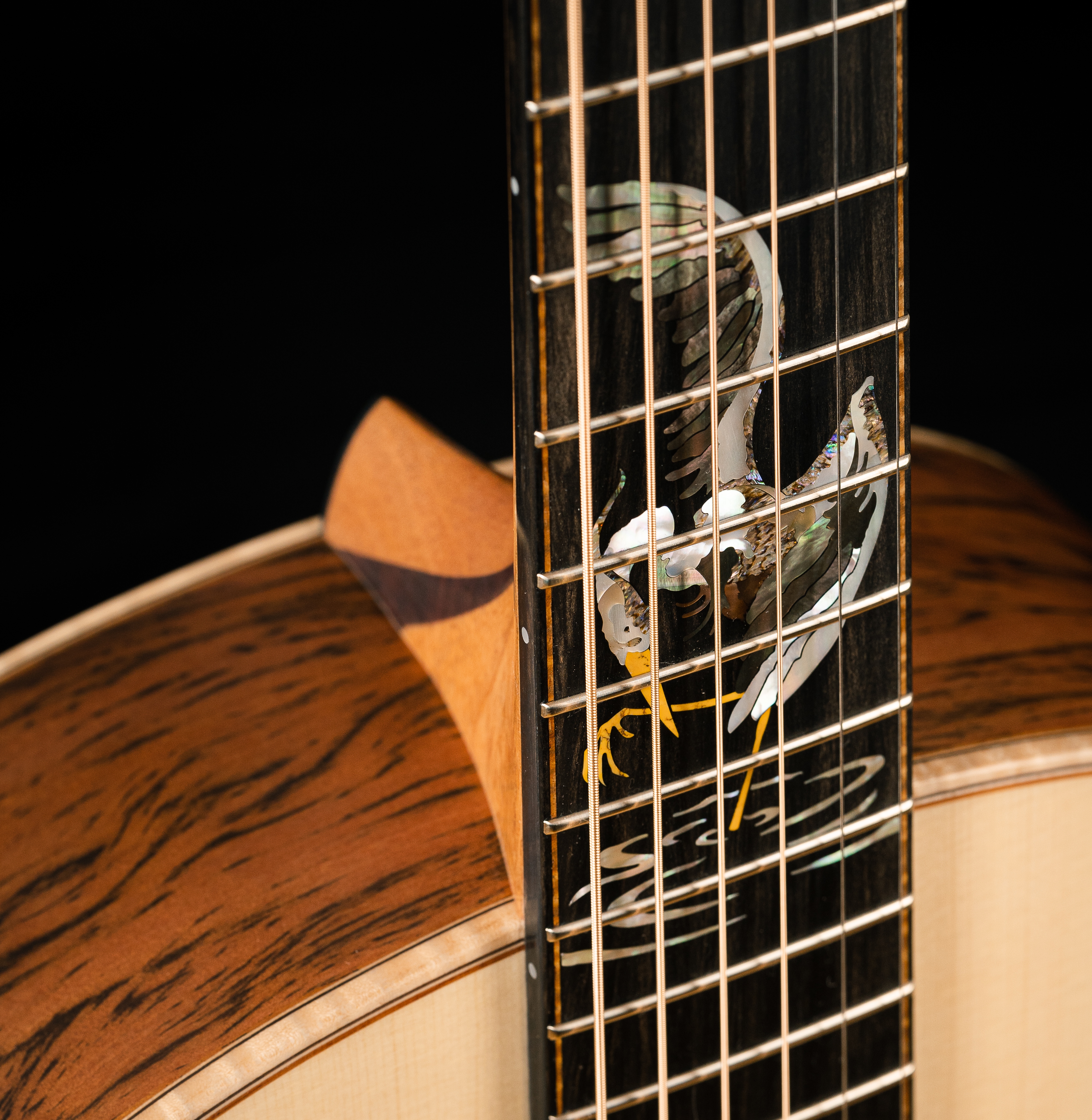 Bnineteenteam Fretboard Inlay,6mm Fretboard Inlay Dots Guitar Fretboard Inlay Abalone Shell Inlay for Guitar Ukulele Bass Mandolin Banjo Decor